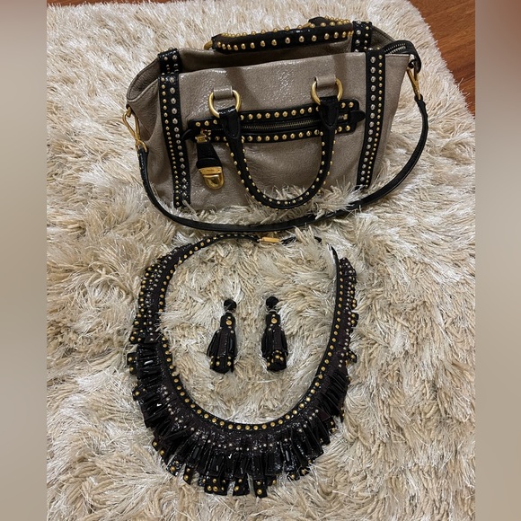 Prada Bag - Picture 1 of 9